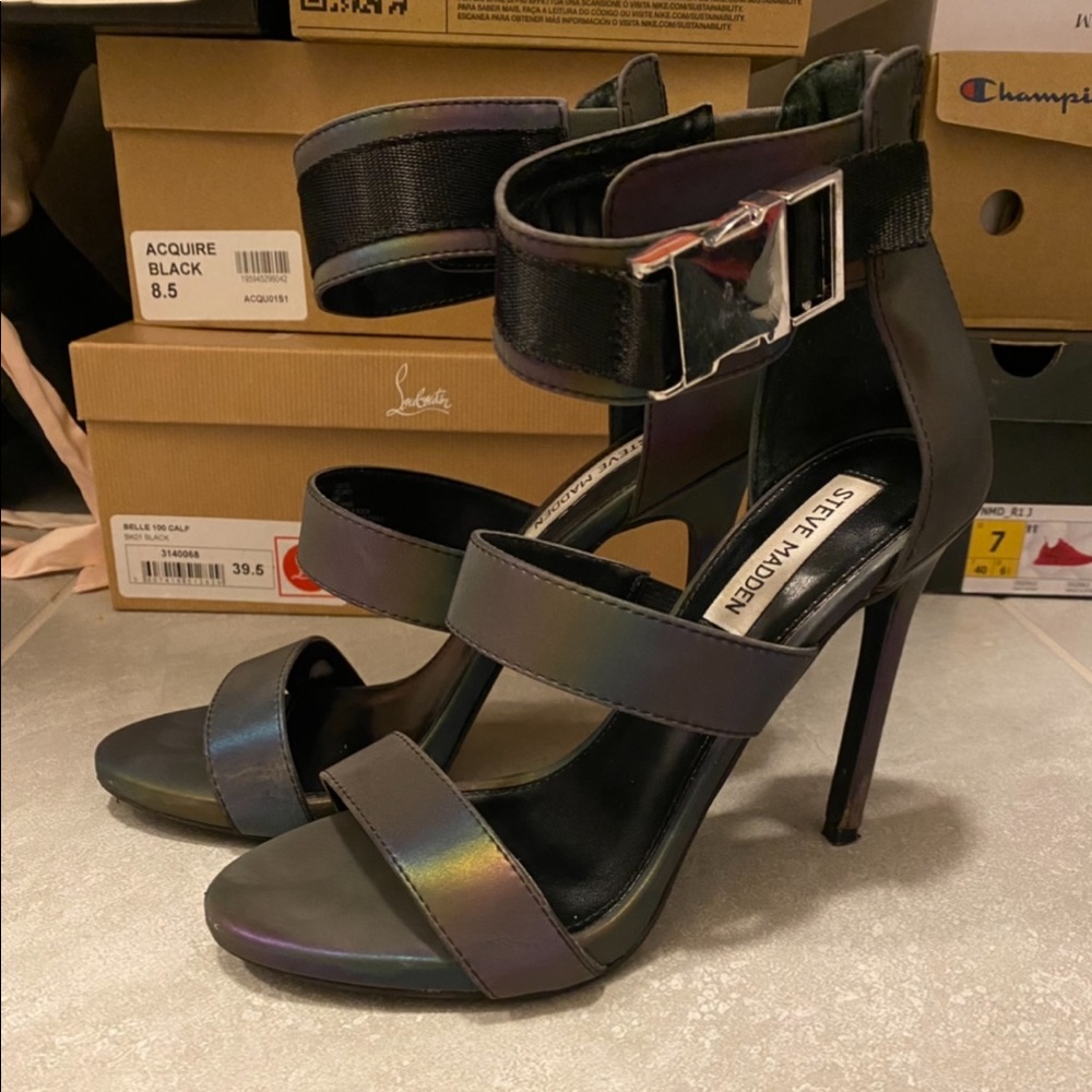 Metal heels - Picture 2 of 5